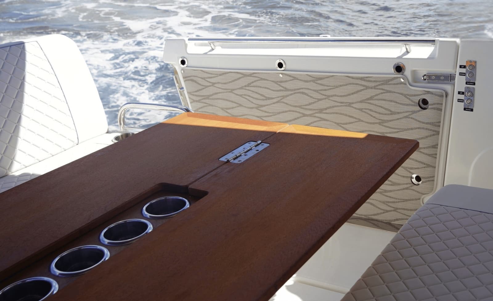 2025 Jeanneau DB37