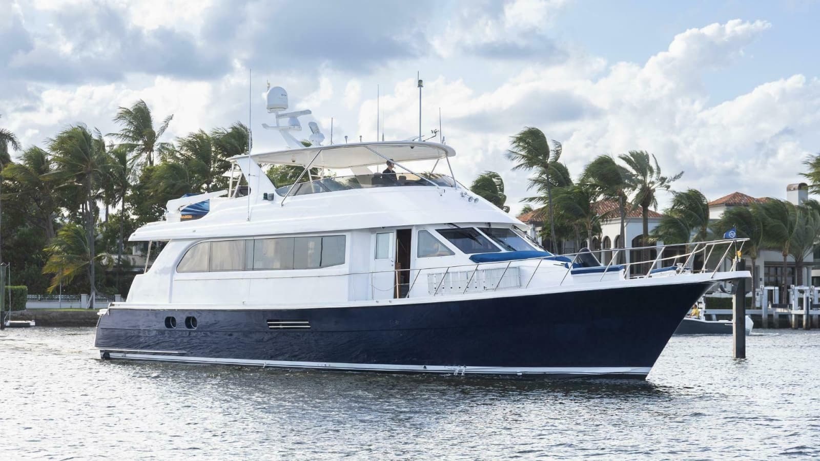 2002 Hatteras CPMY