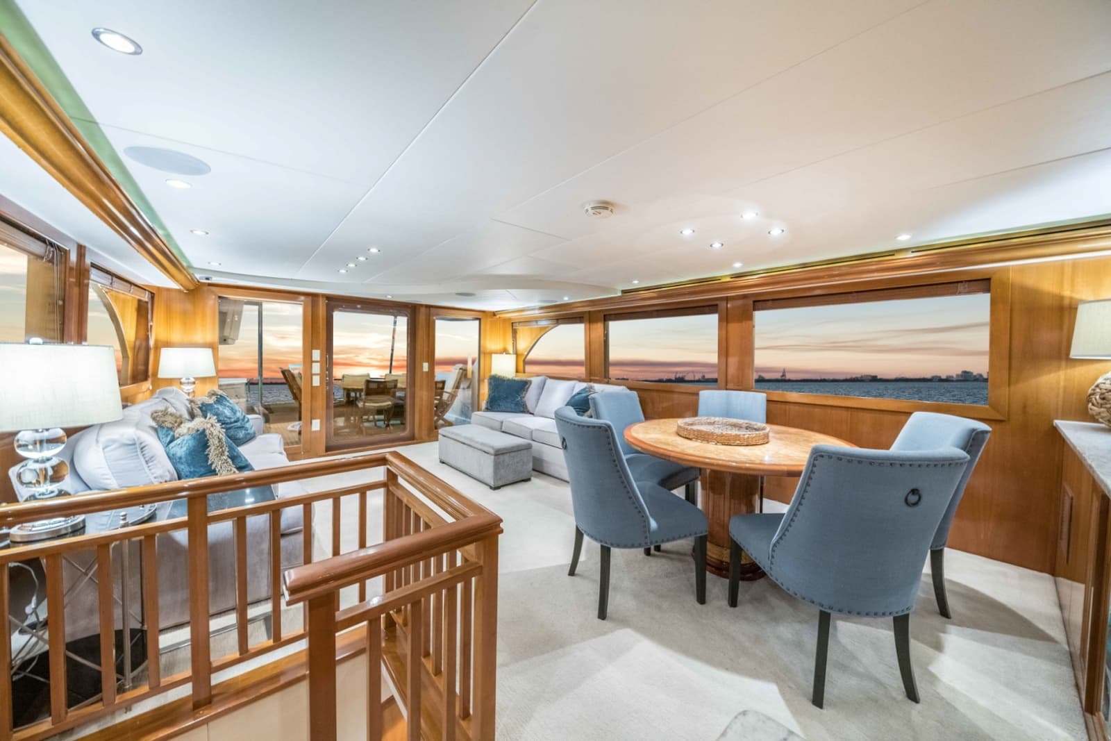 2002 Hatteras CPMY