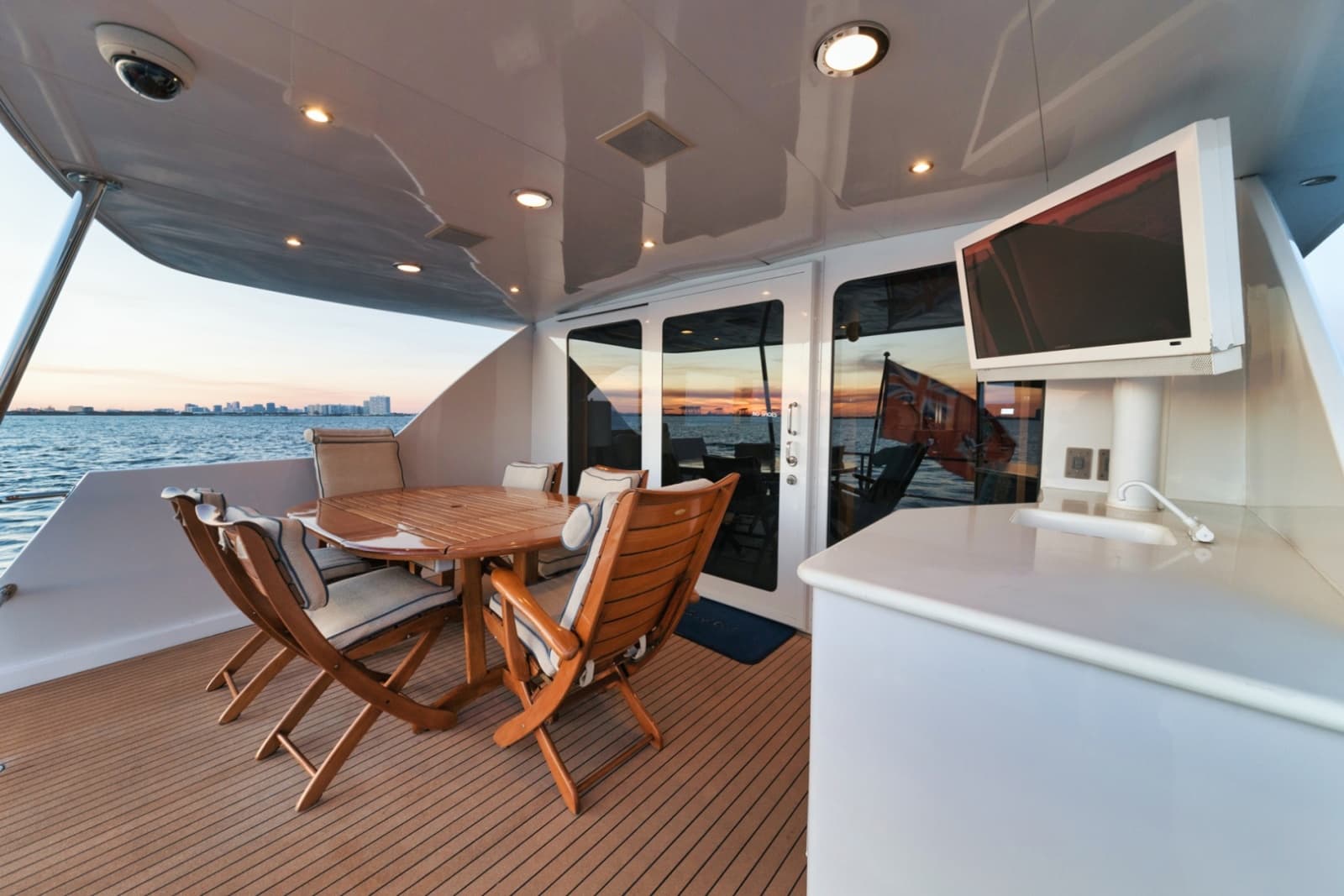 2002 Hatteras CPMY