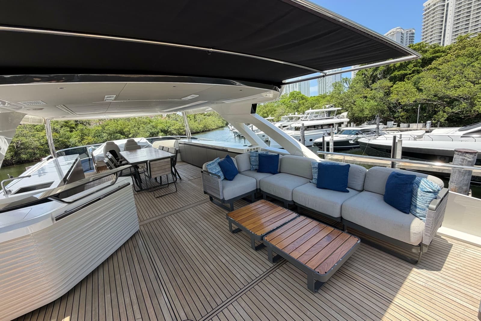 2024 Absolute Navetta 75