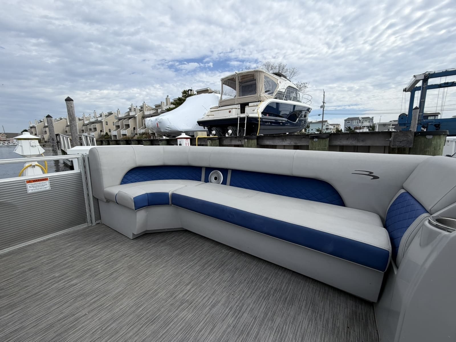 2021 Bennington 23 SBRXP