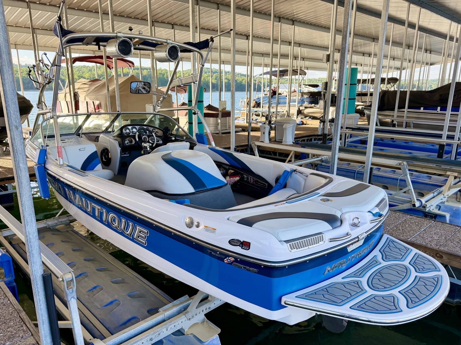 2009 Correct Craft Ski Nautique 206 Team Edition