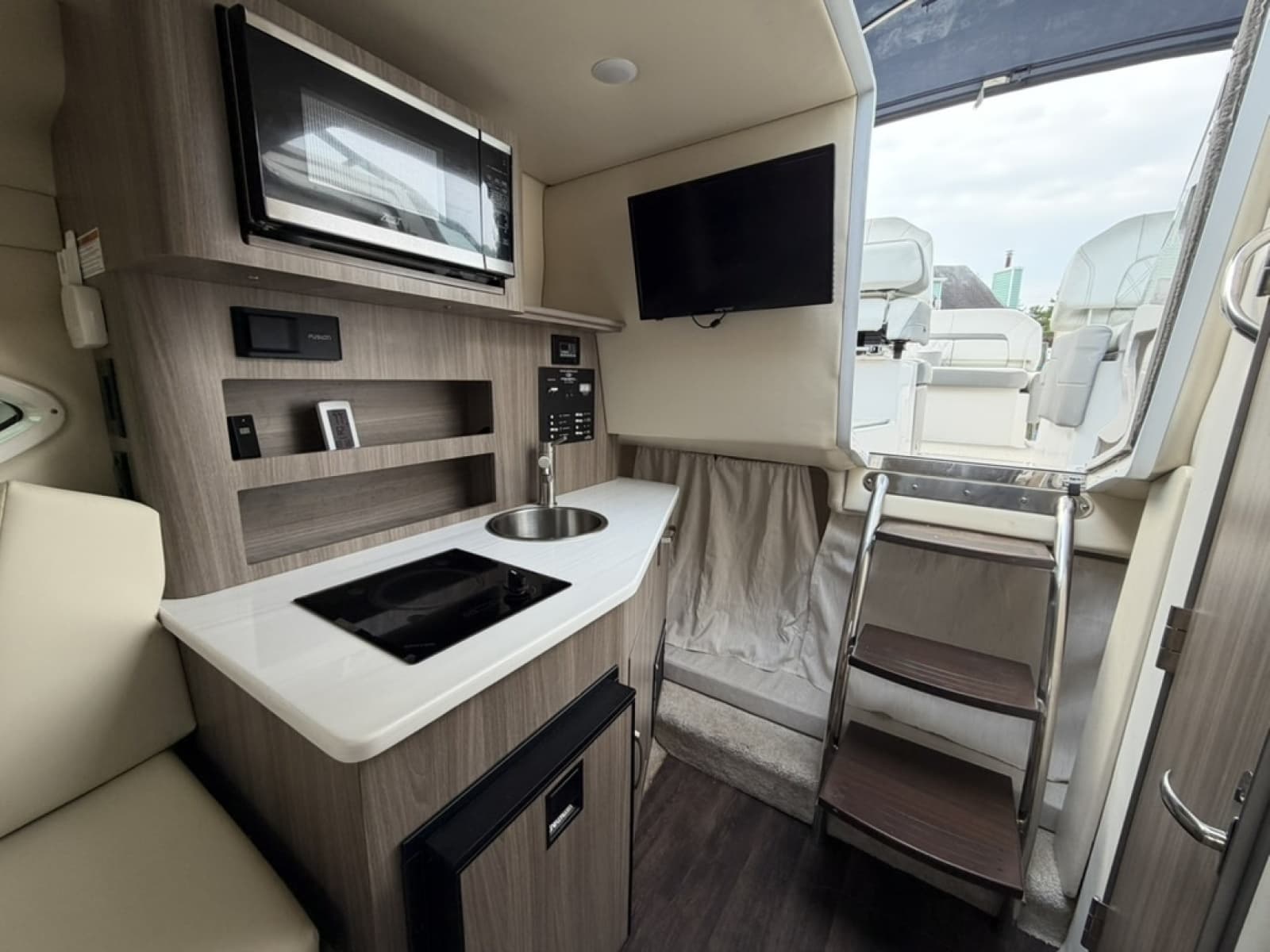 2022 Regal 26 XO