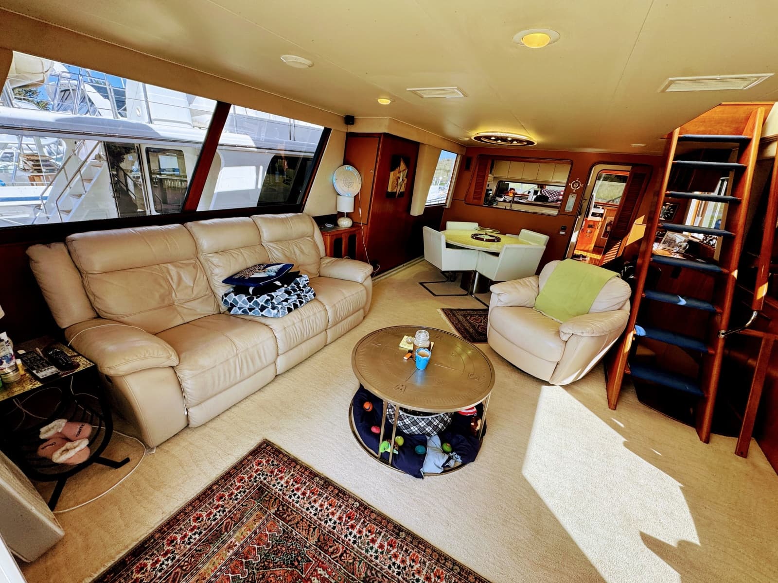 1990 Viking 55 MOTOR YACHT WIDE BODY