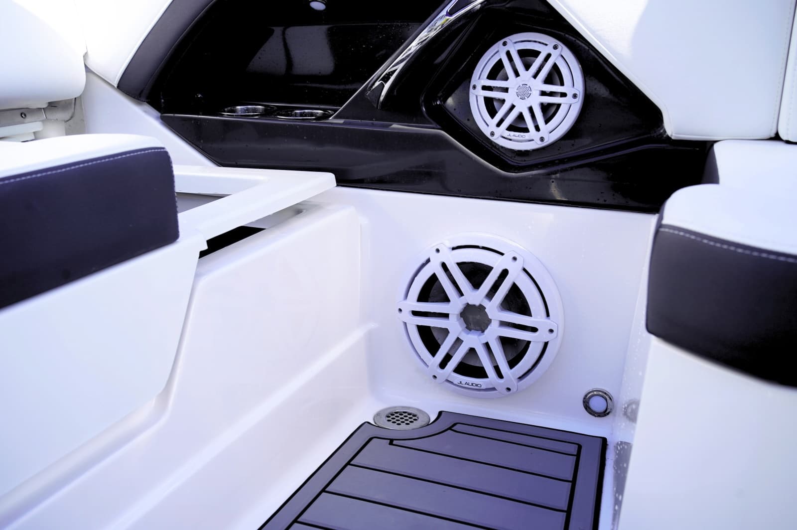 2023 Monterey 275SS