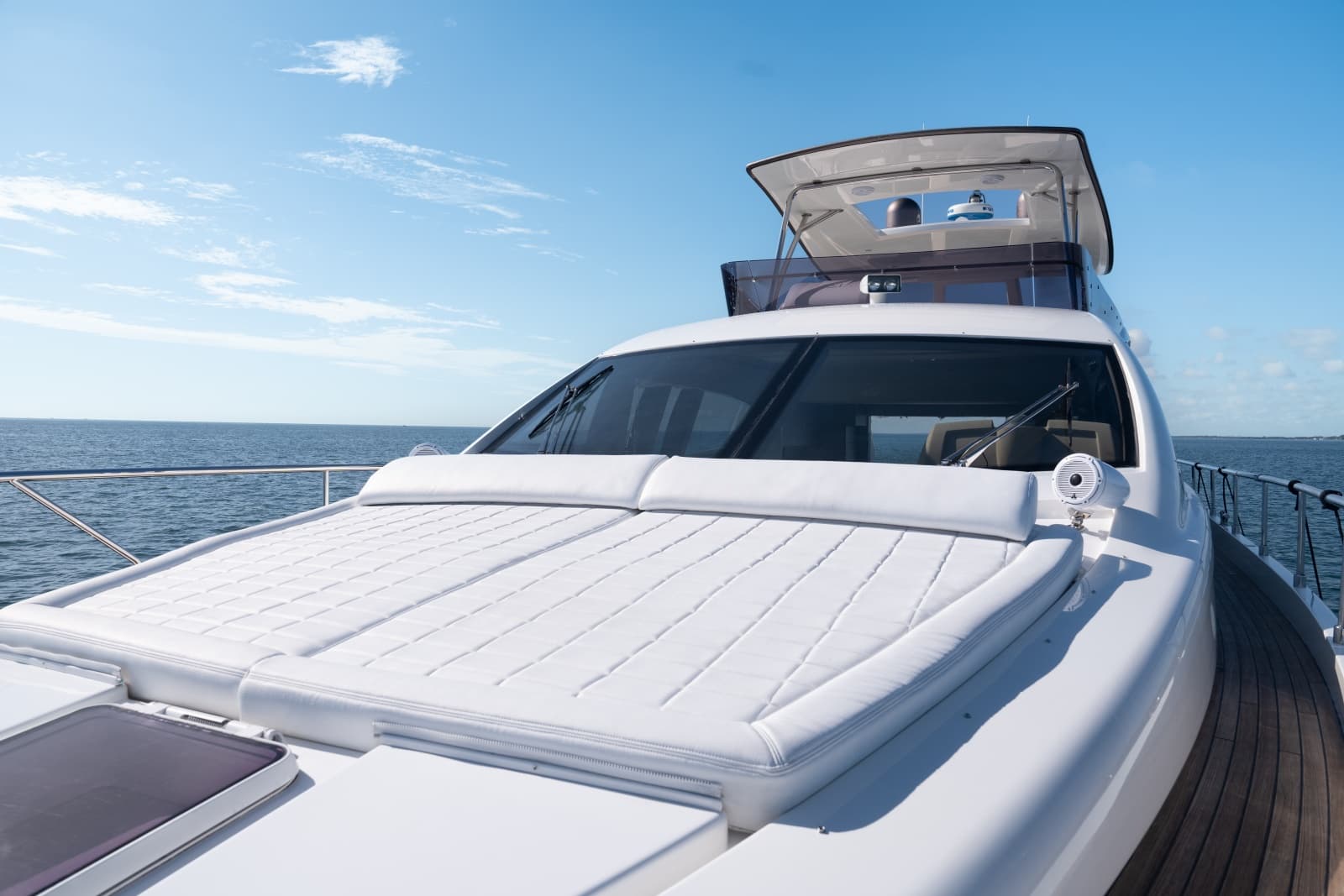 2016 Ferretti Yachts 