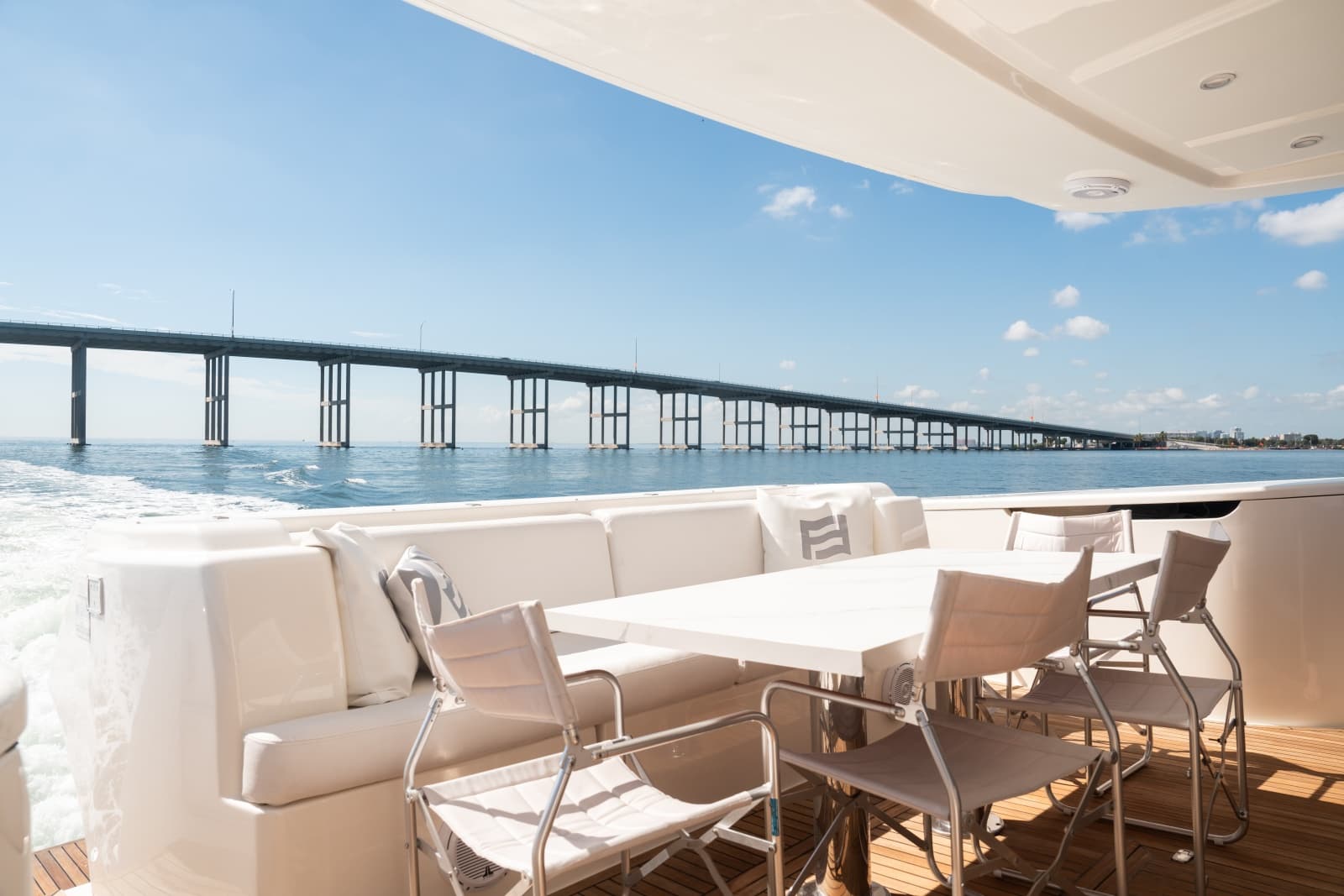 2016 Ferretti Yachts 