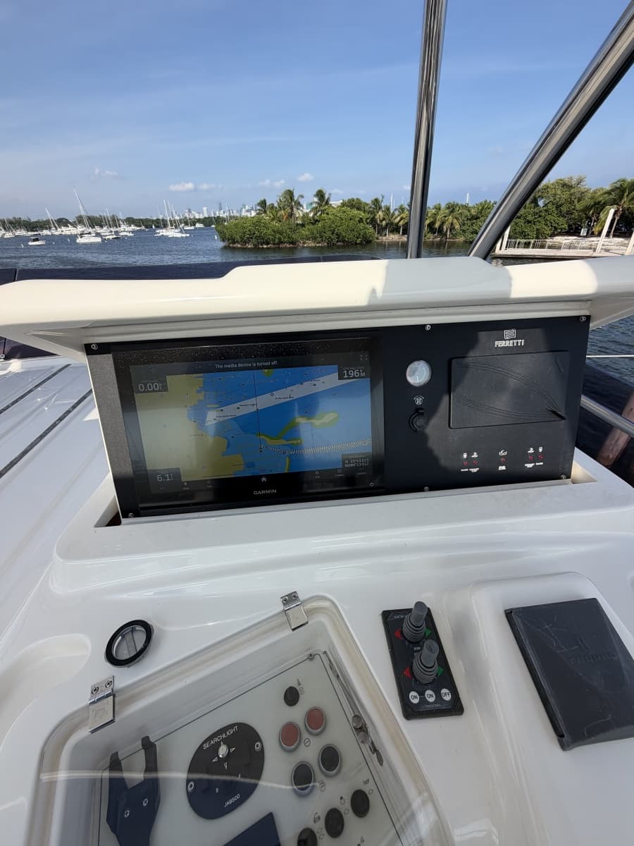 2016 Ferretti Yachts 