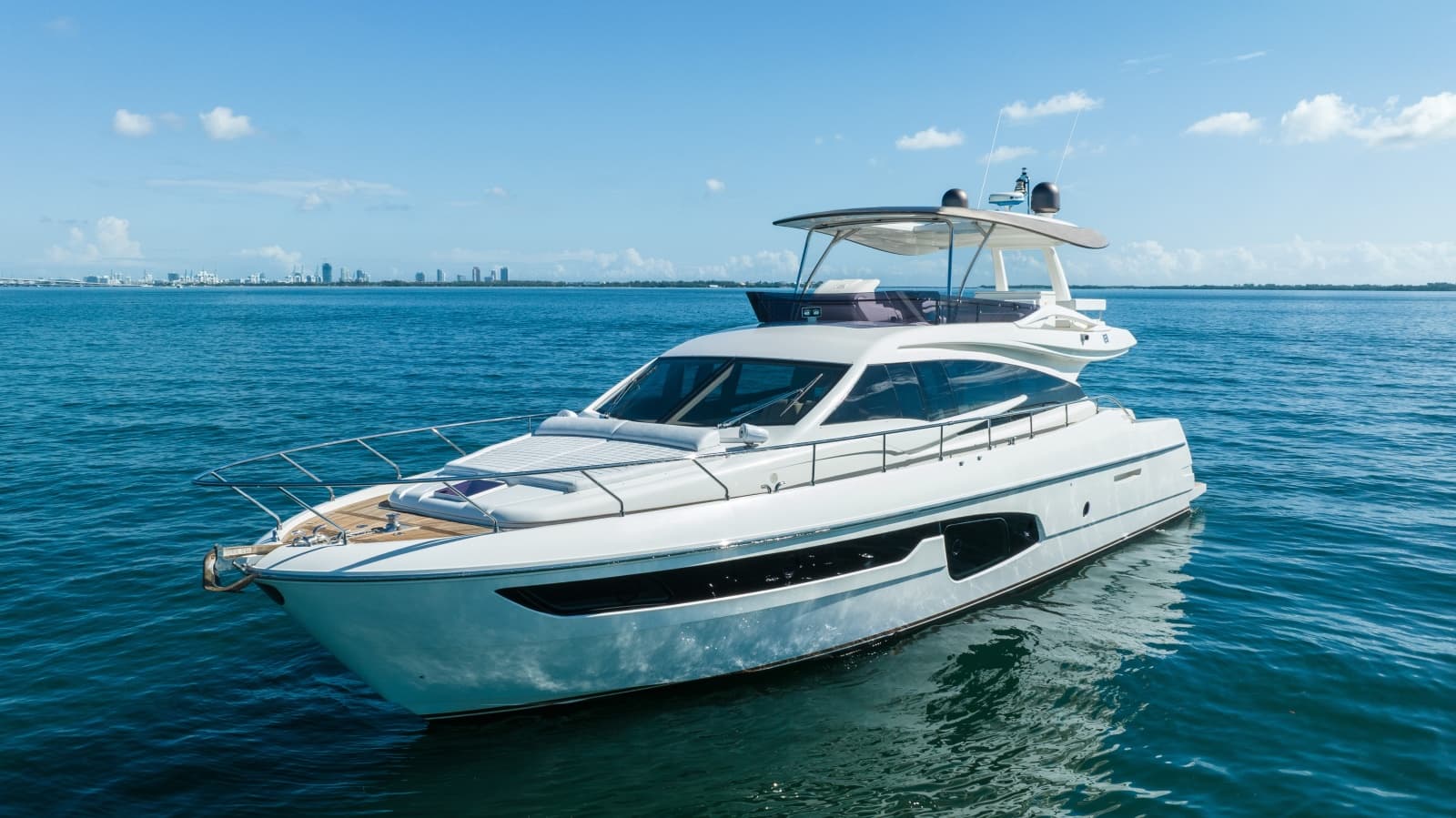 2016 Ferretti Yachts 