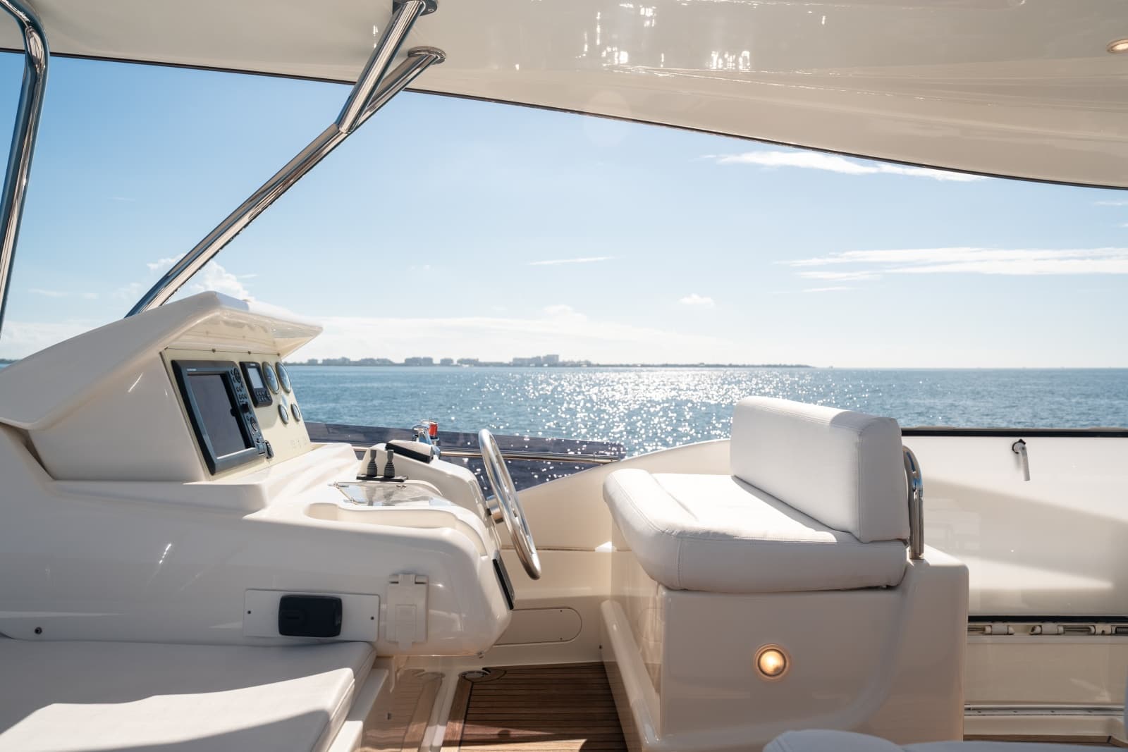 2016 Ferretti Yachts 
