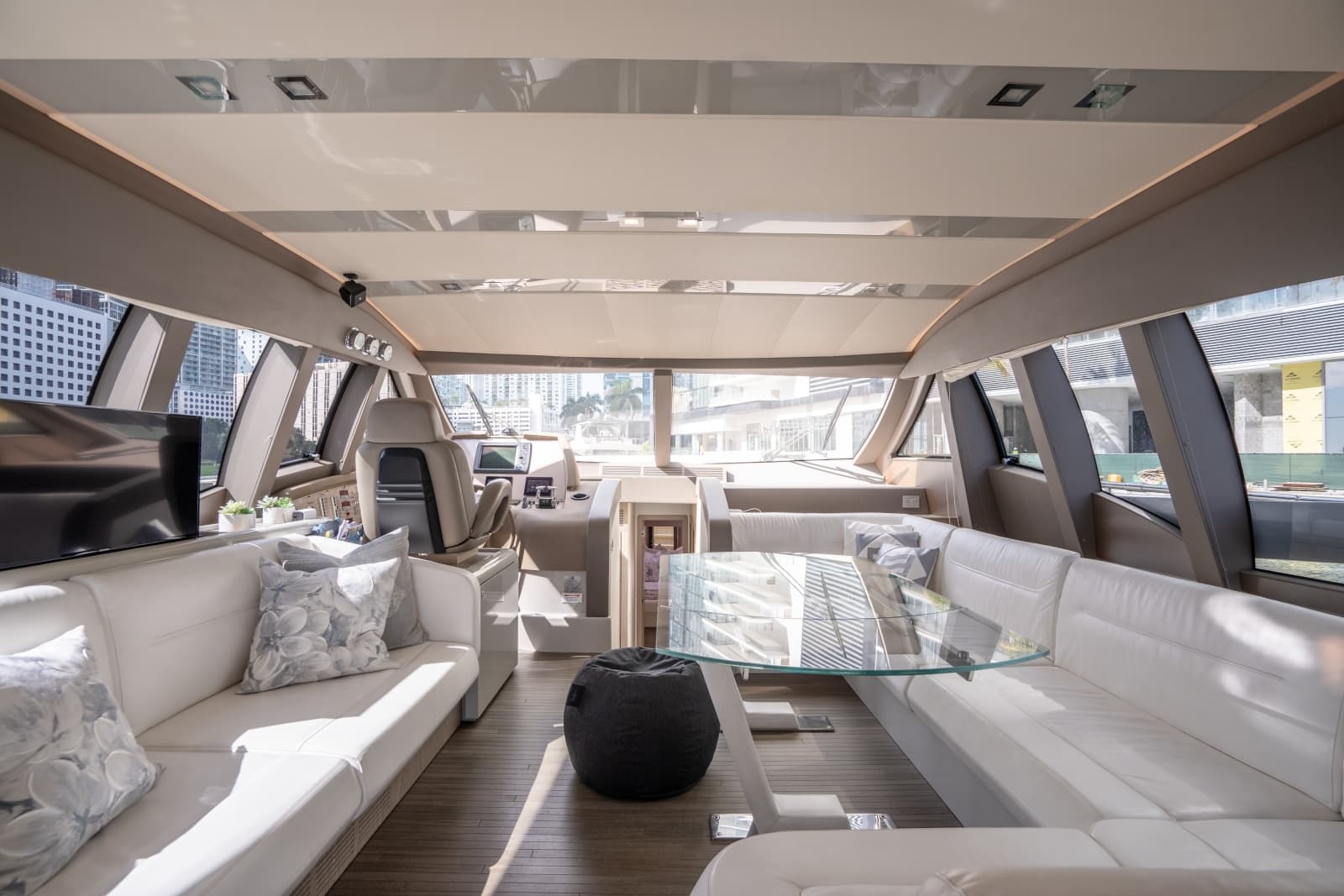 2016 Ferretti Yachts 