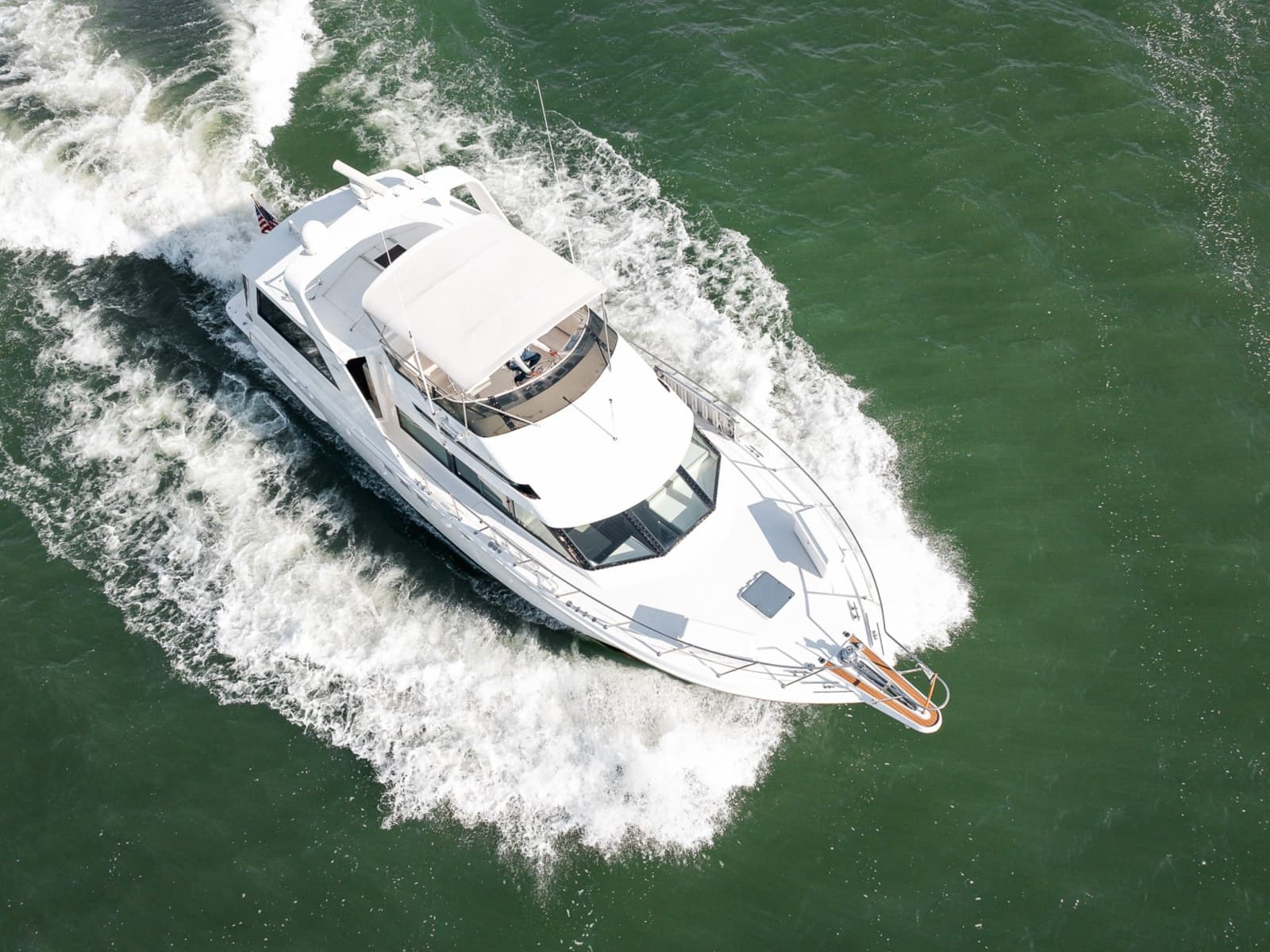 1995 Hatteras 52 Cockpit Motor Yacht
