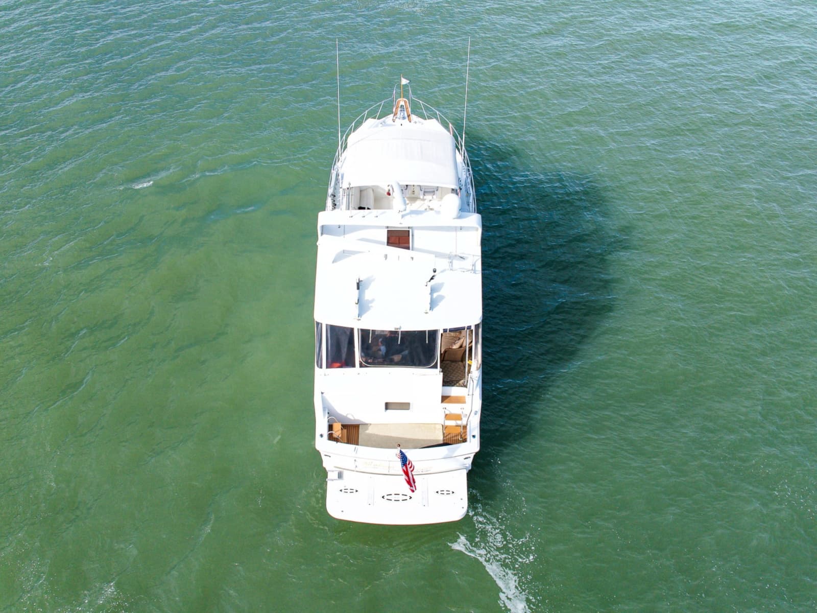 1995 Hatteras 52 Cockpit Motor Yacht