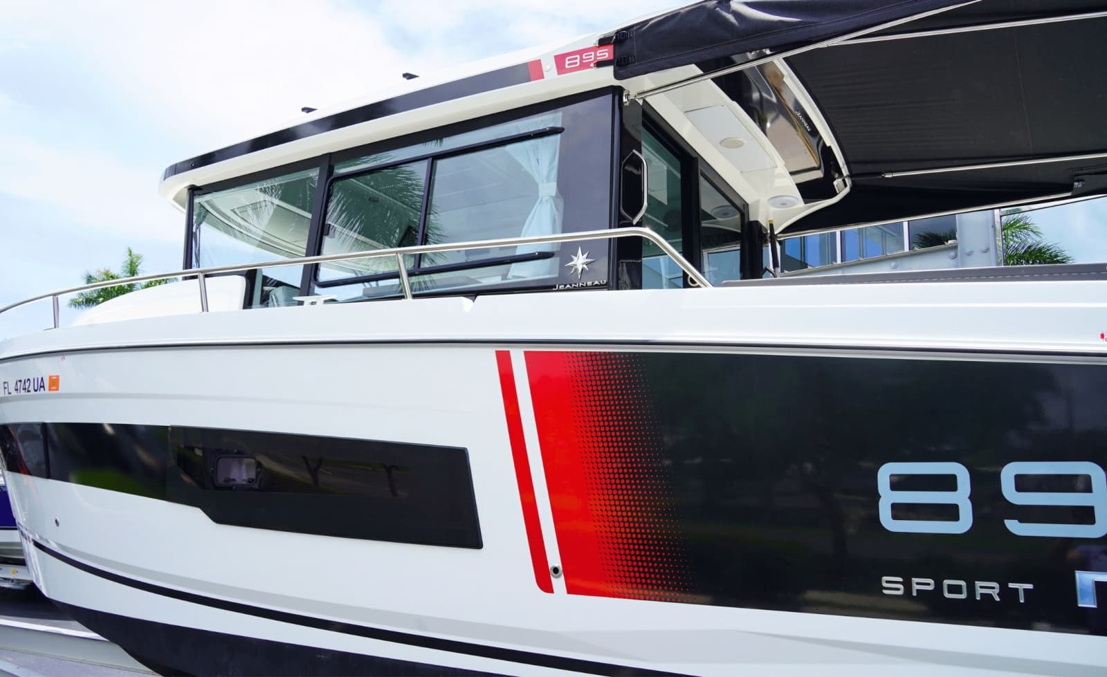 2025 Jeanneau NC 895 Sport S2