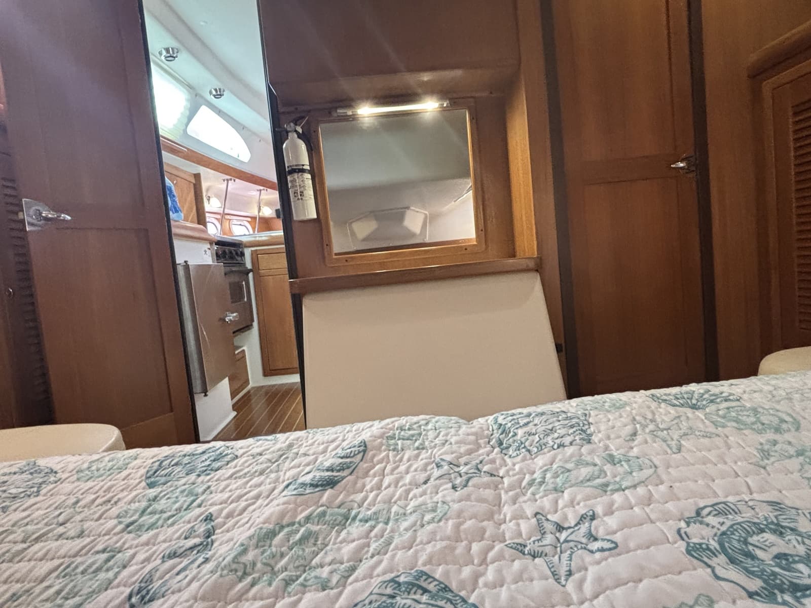 2007 Catalina 387