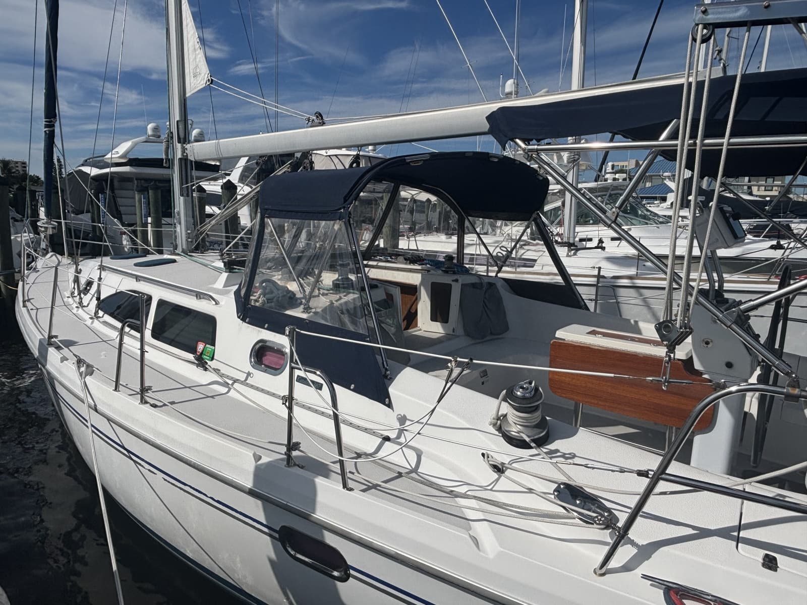 2007 Catalina 387