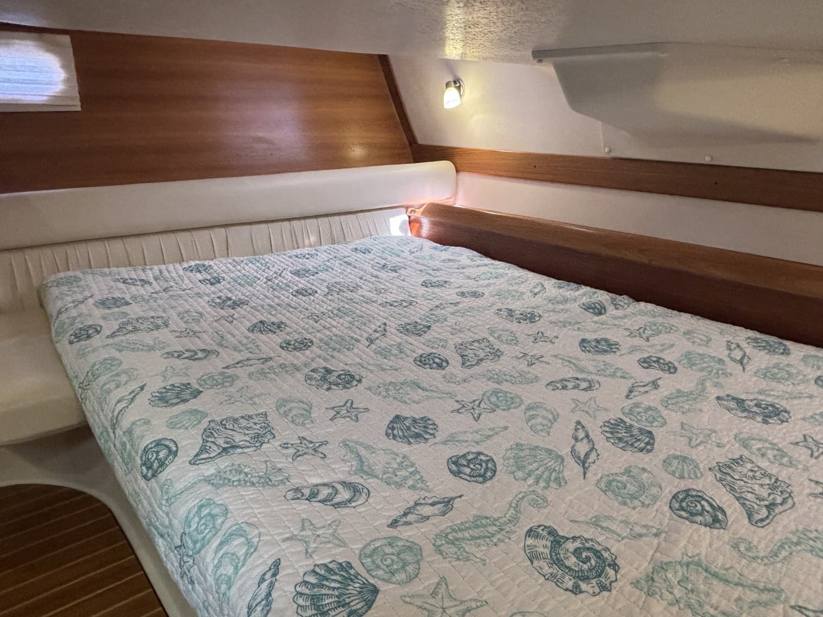 2007 Catalina 387