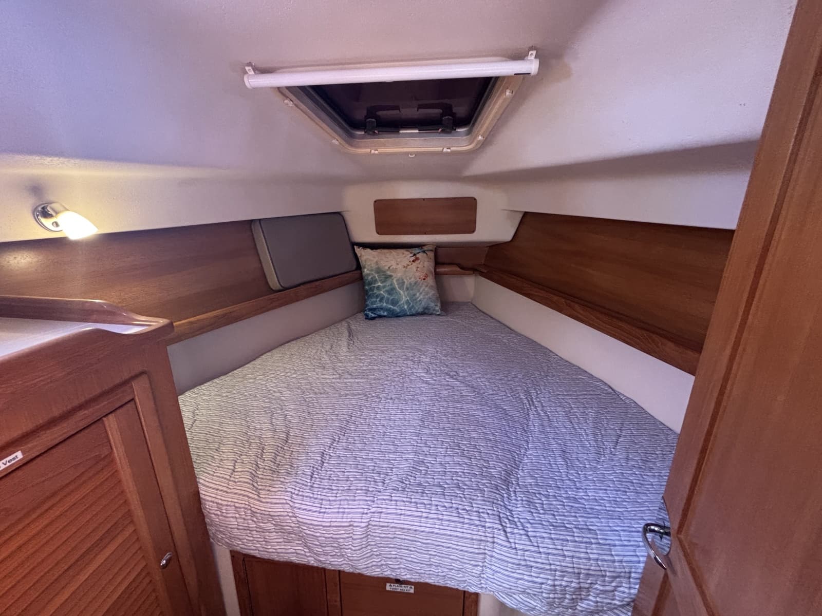 2007 Catalina 387