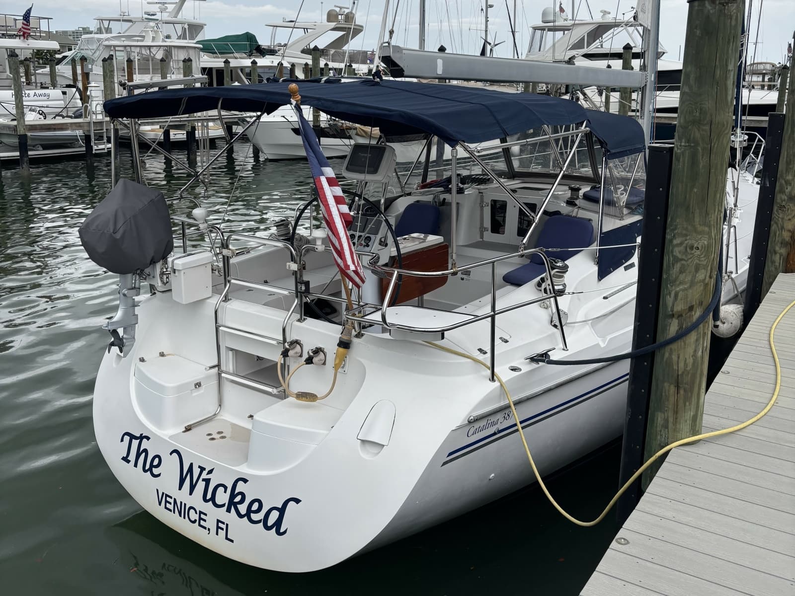 2007 Catalina 387