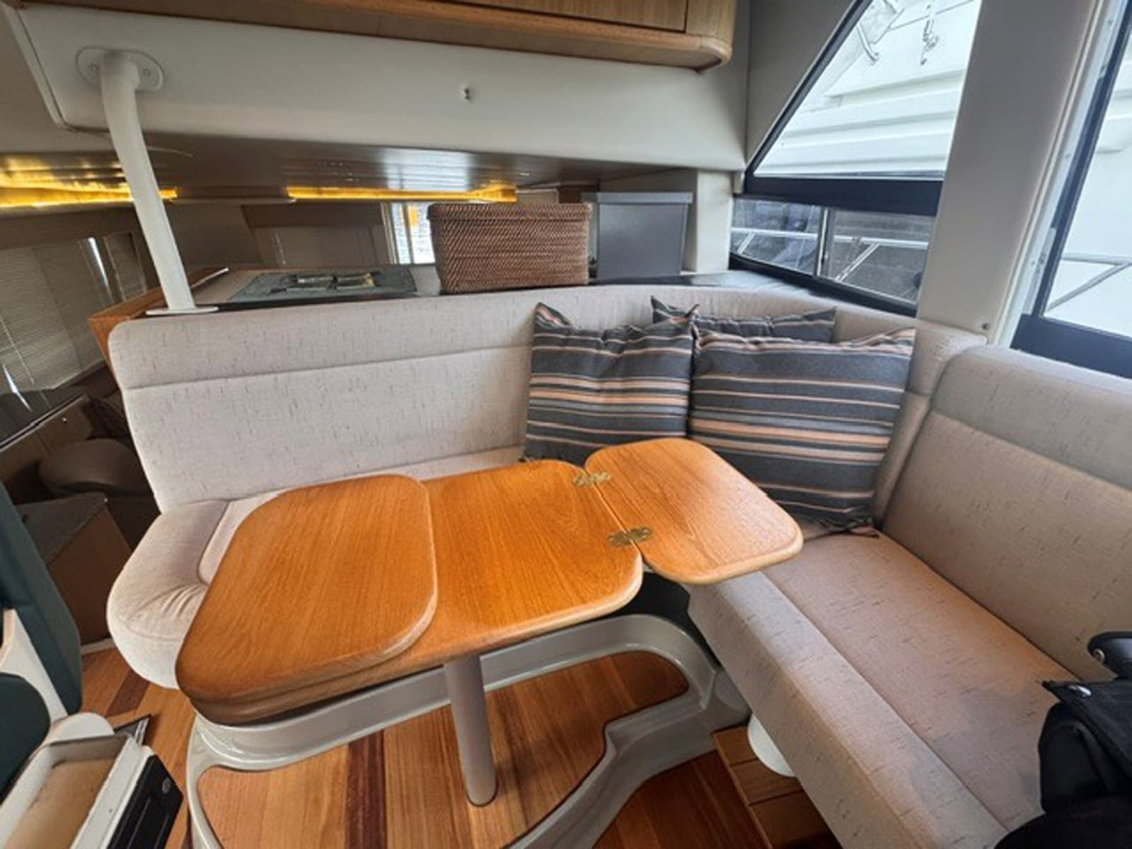 2000 Bayliner 5288 Pilot House Motoryacht