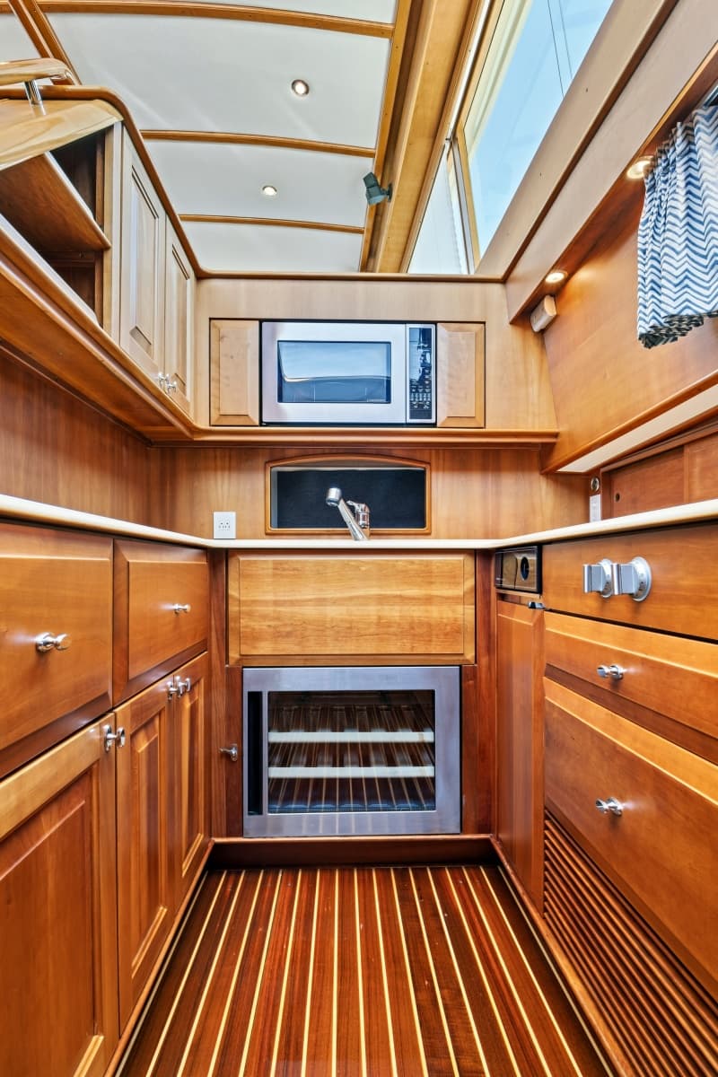 2007 Hinckley Talaria 55MY