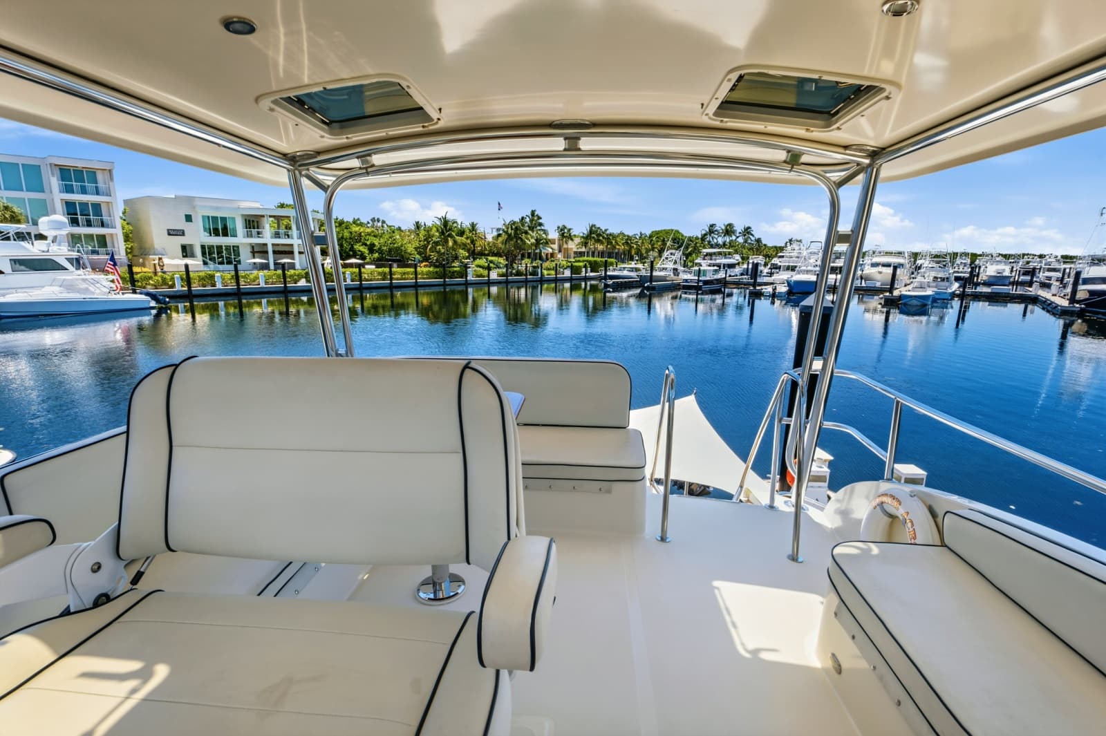 2007 Hinckley Talaria 55MY