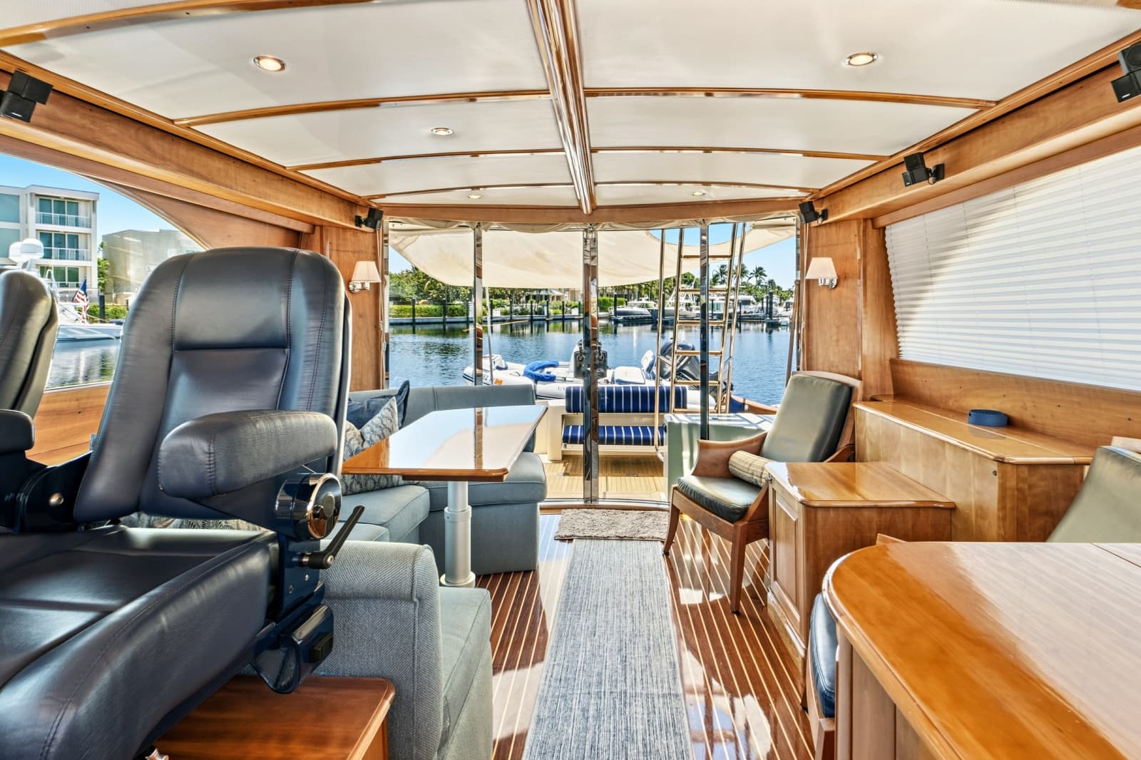 2007 Hinckley Talaria 55MY