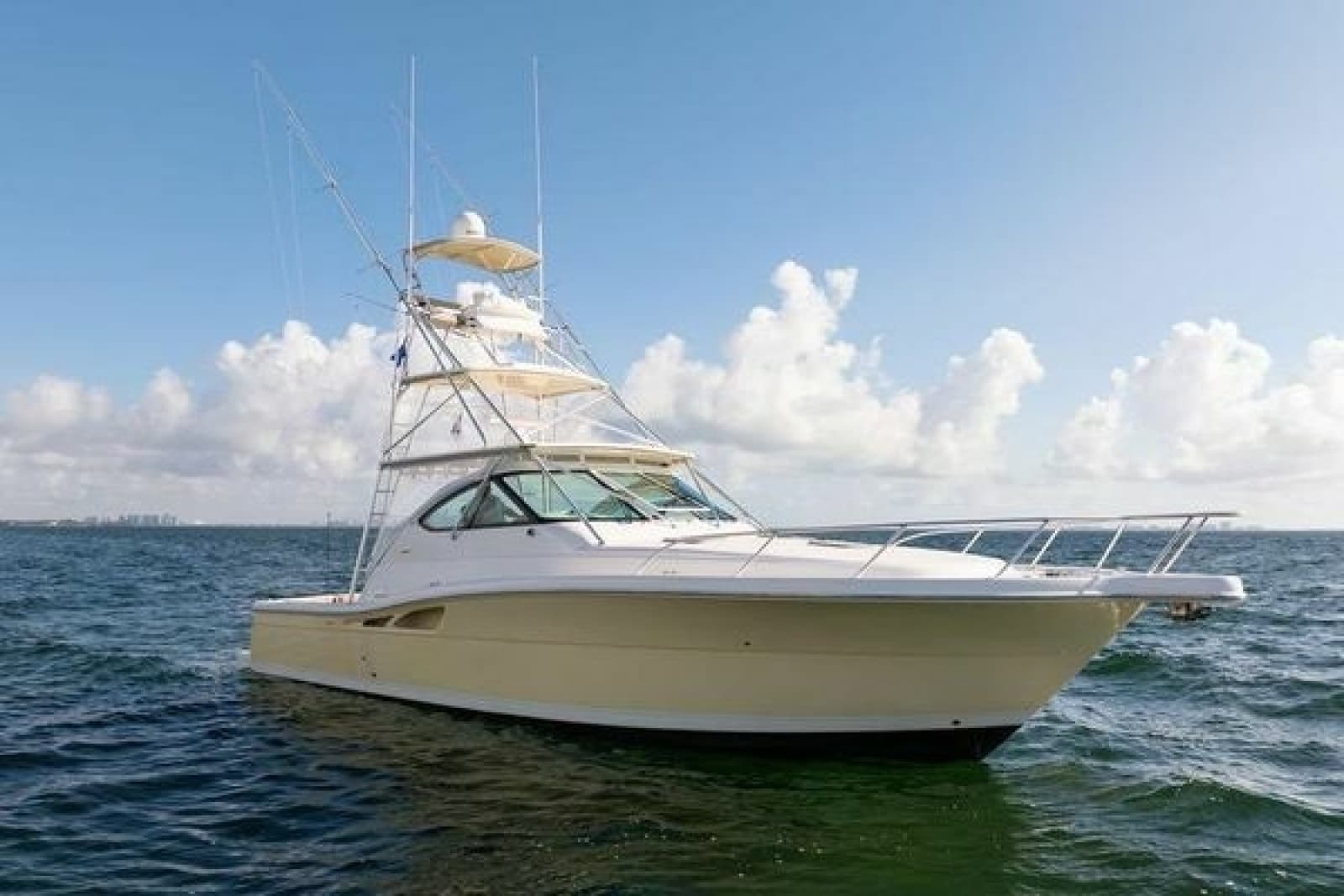 2005 Tiara Yachts 4200 Open
