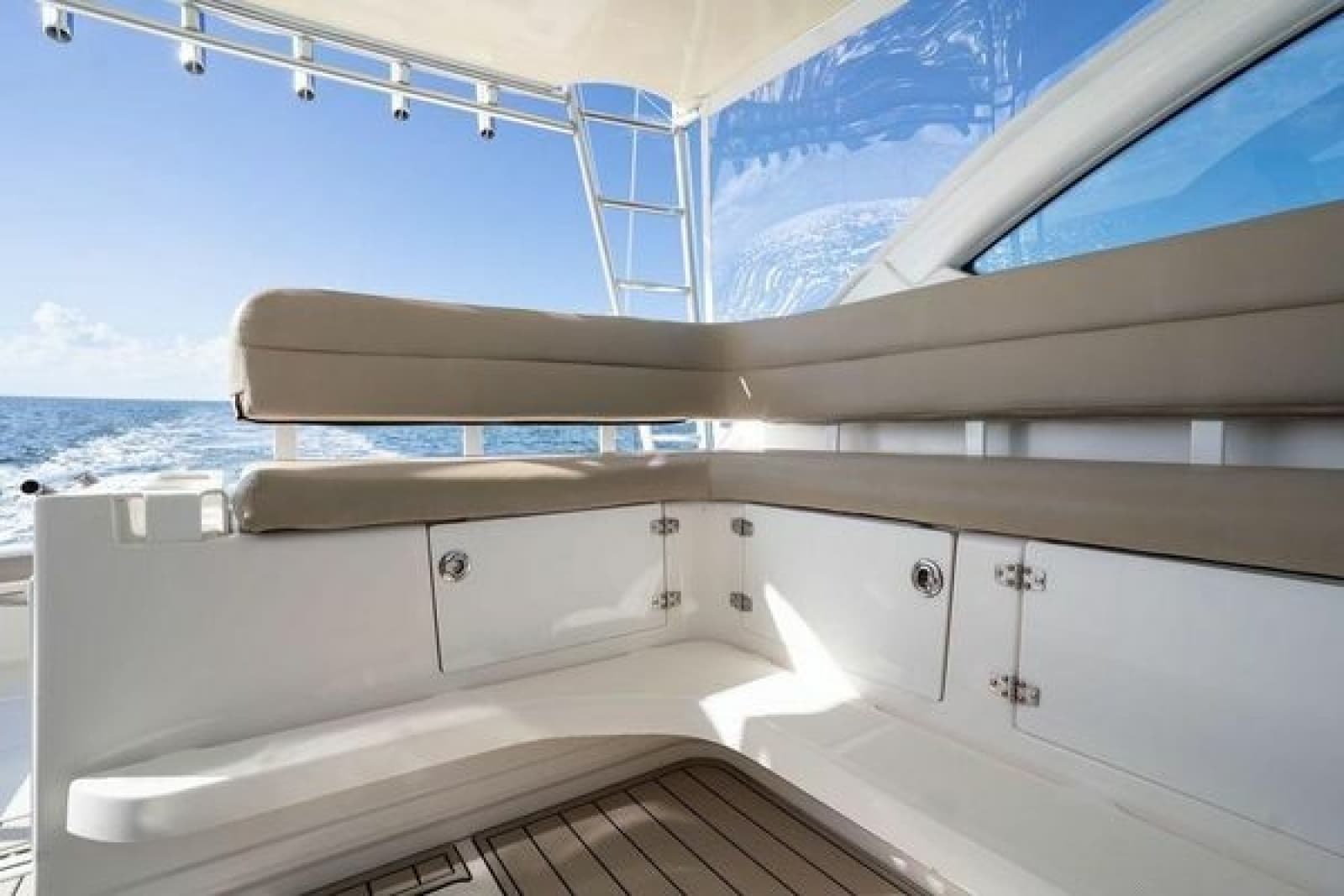 2005 Tiara Yachts 4200 Open