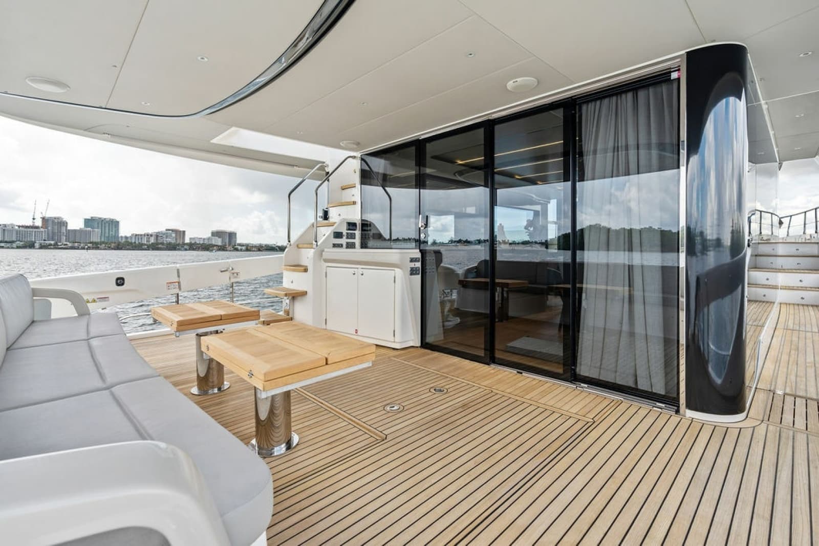 2023 Absolute Navetta 64