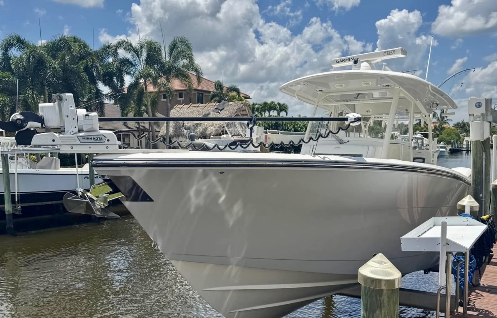 2021 Cobia 350