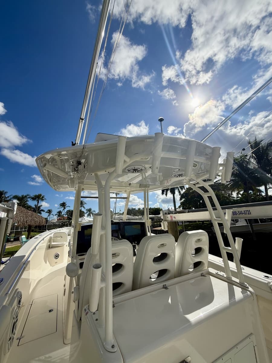 2021 Cobia 350