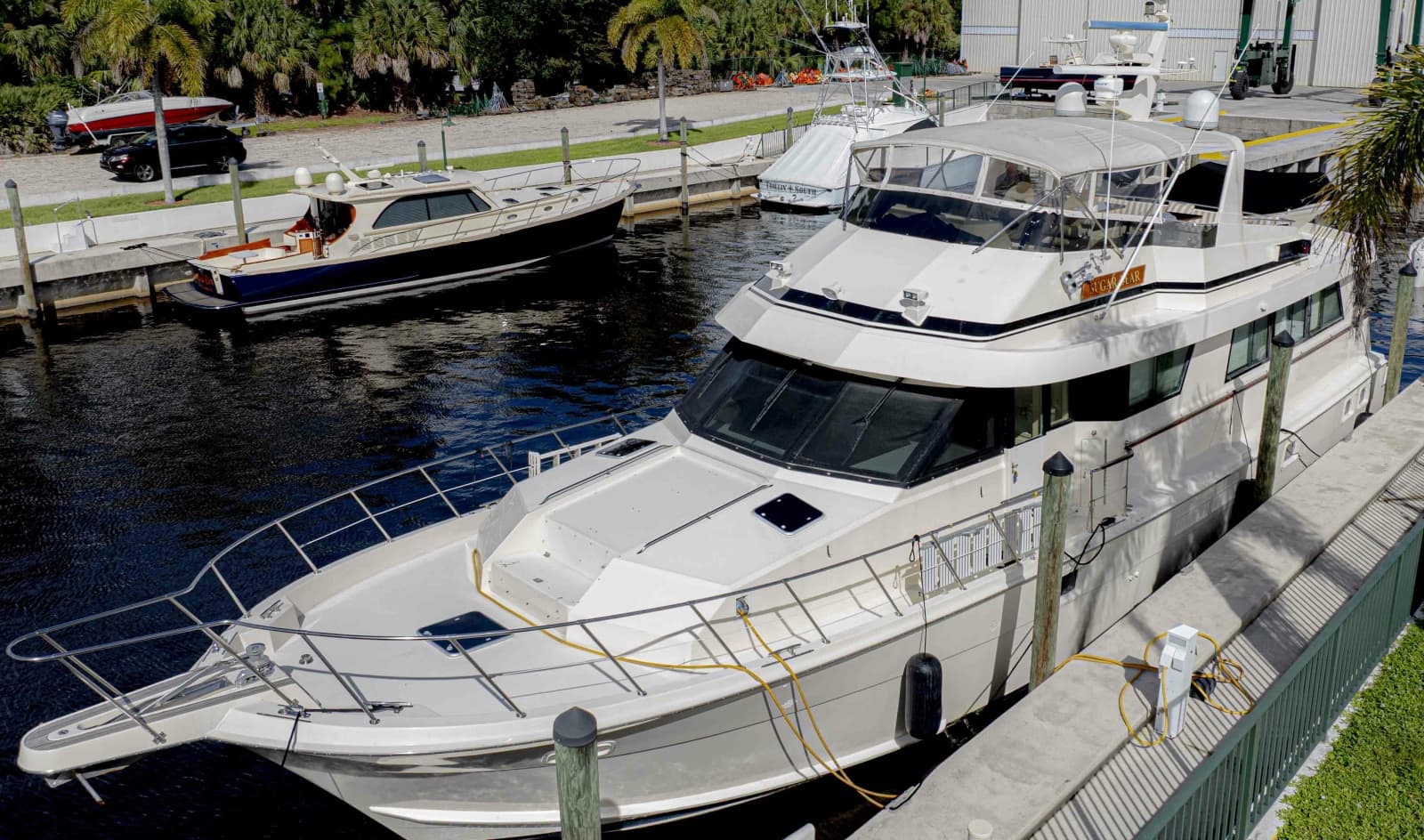 1991 Hatteras 70 Cockpit Motor Yacht