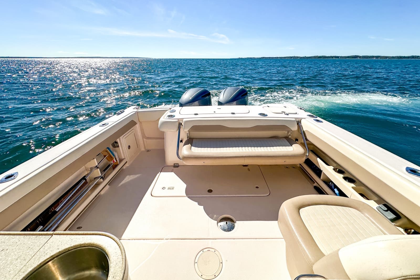 2014 Grady-White 307 Freedom