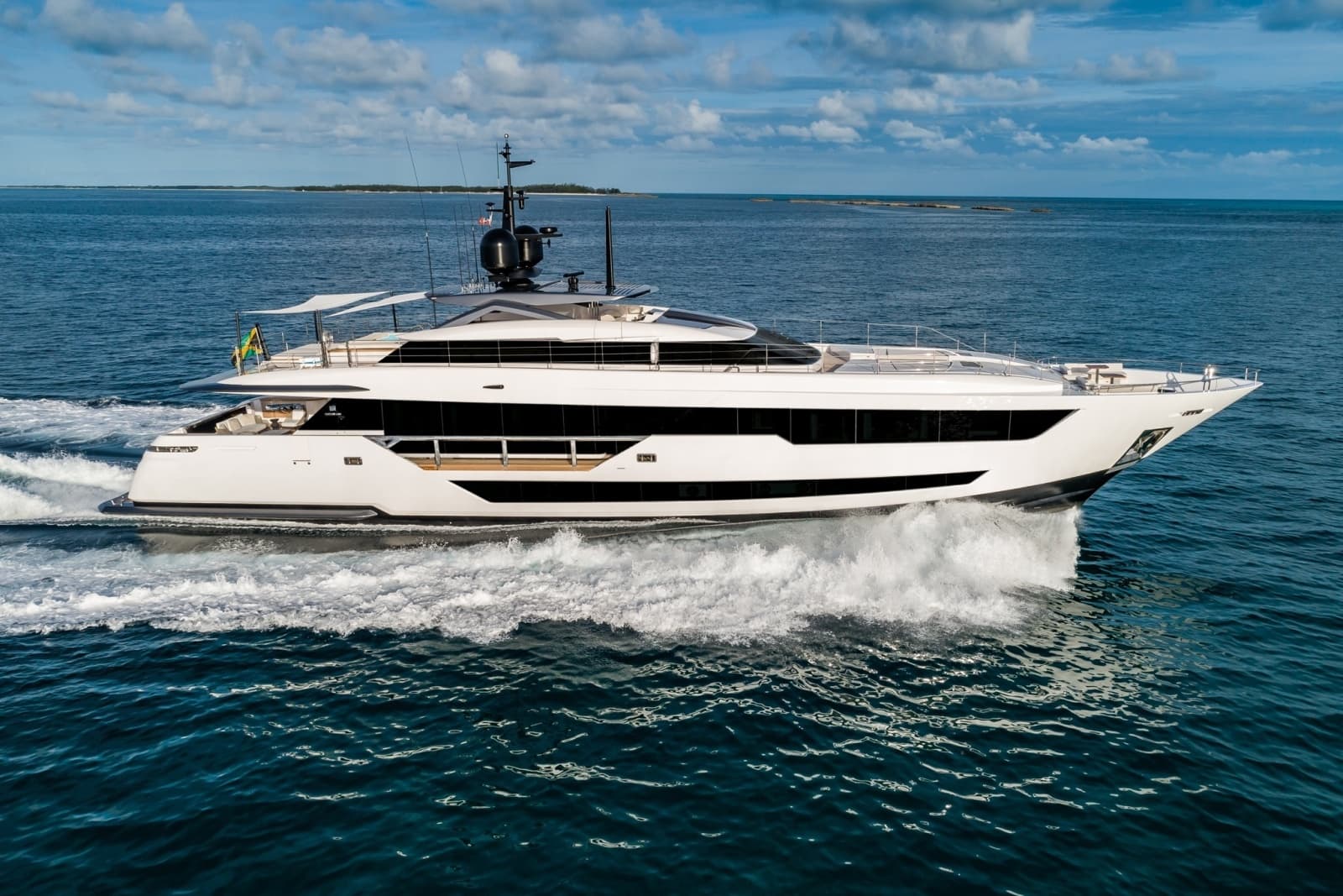 2024 Custom Line 120