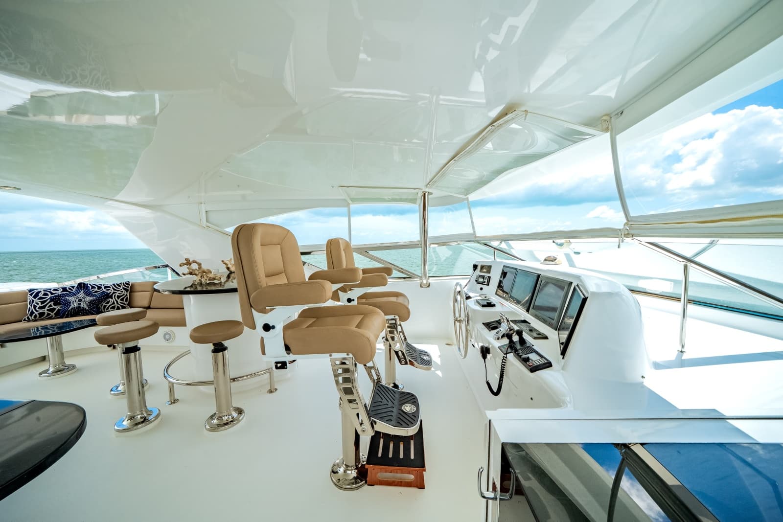 2008 Hatteras 