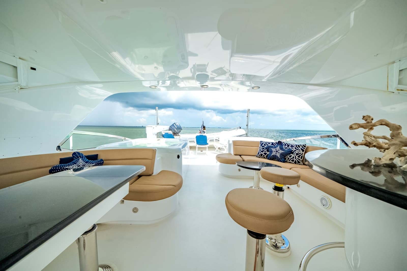 2008 Hatteras 