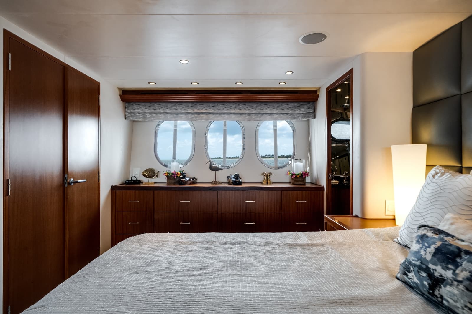 2008 Hatteras 