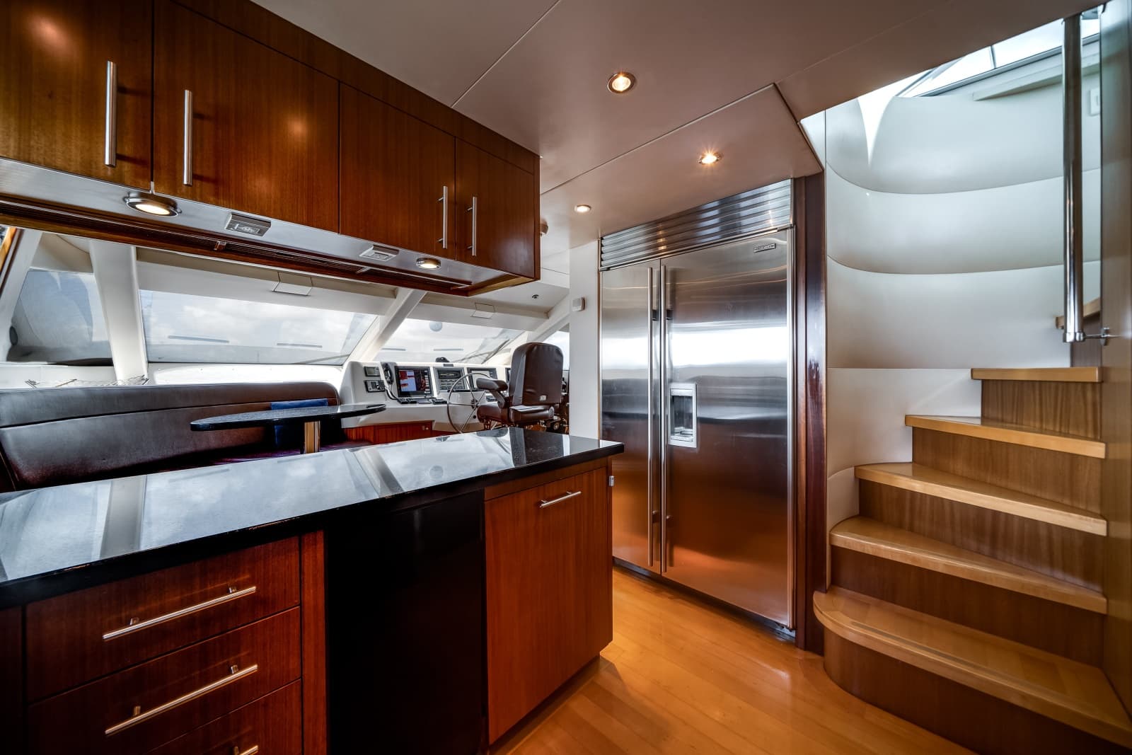 2008 Hatteras 