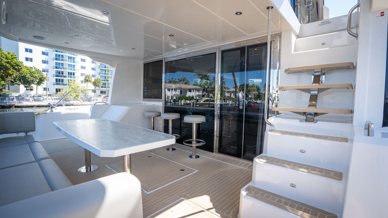 2025 Aquila 54 Yacht