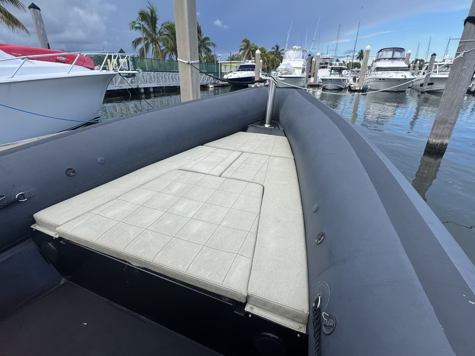 2023 Seawater Phantom 280