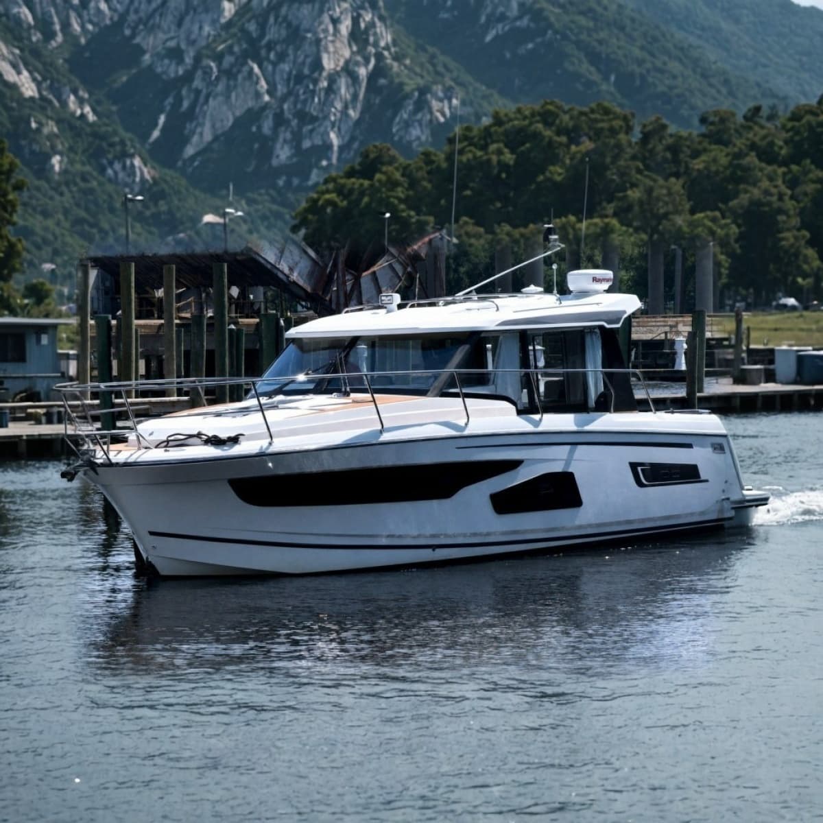 2021 Jeanneau NC Weekender 1095