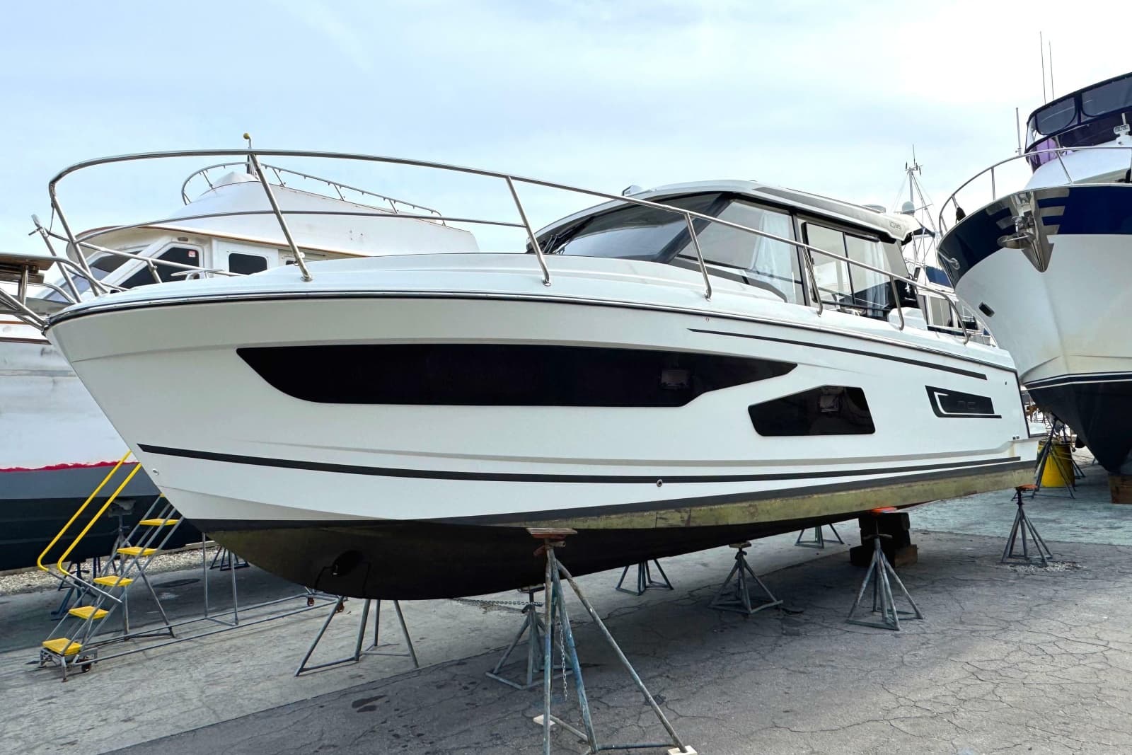 2021 Jeanneau NC Weekender 1095