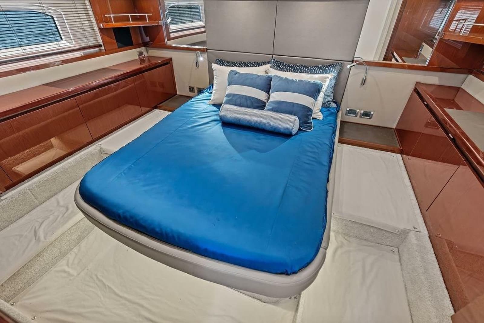 2018 Sea Ray Fly 460