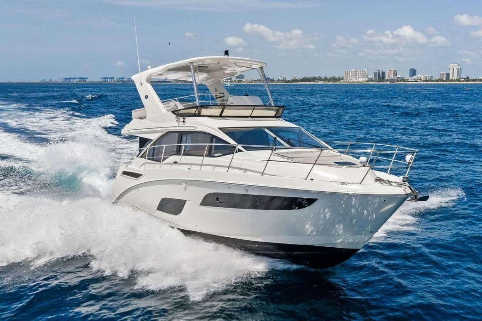 2018 Sea Ray Fly 460