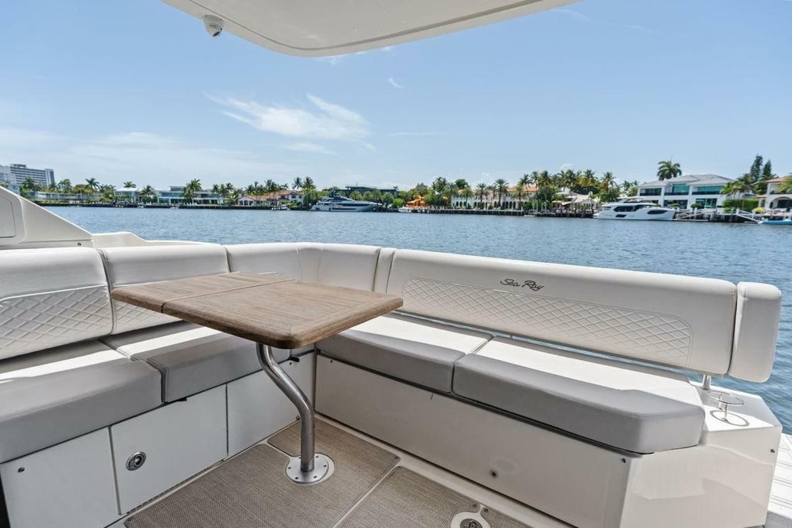2018 Sea Ray Fly 460