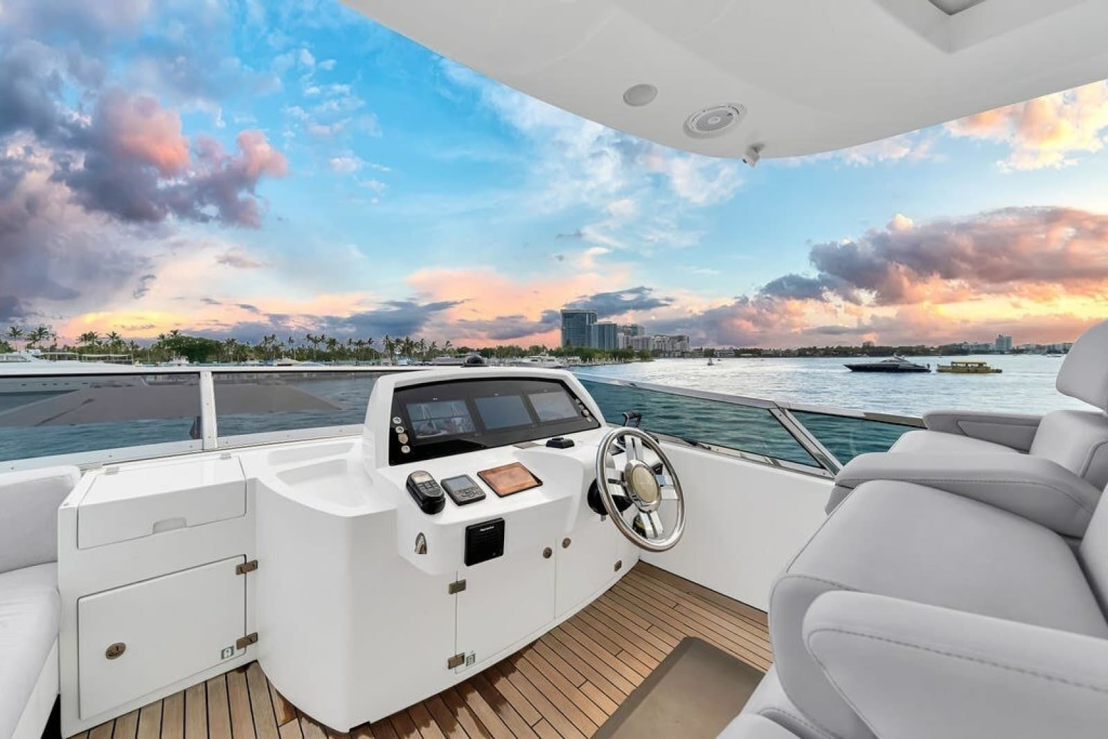 2017 Azimut 84