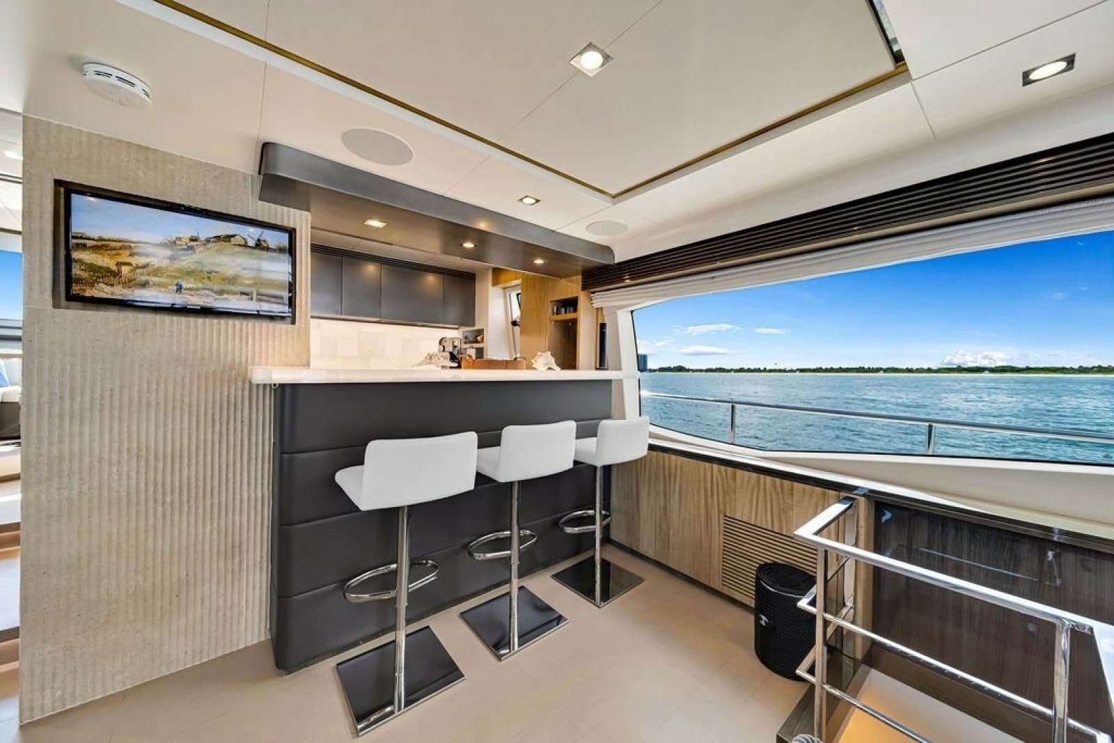 2017 Azimut 84