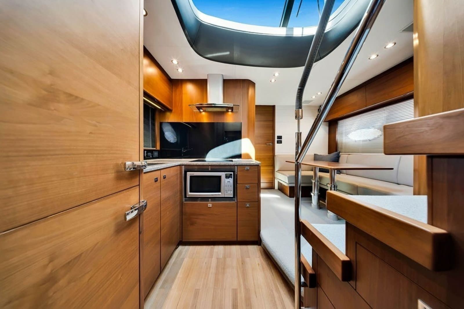 2015 Princess V48